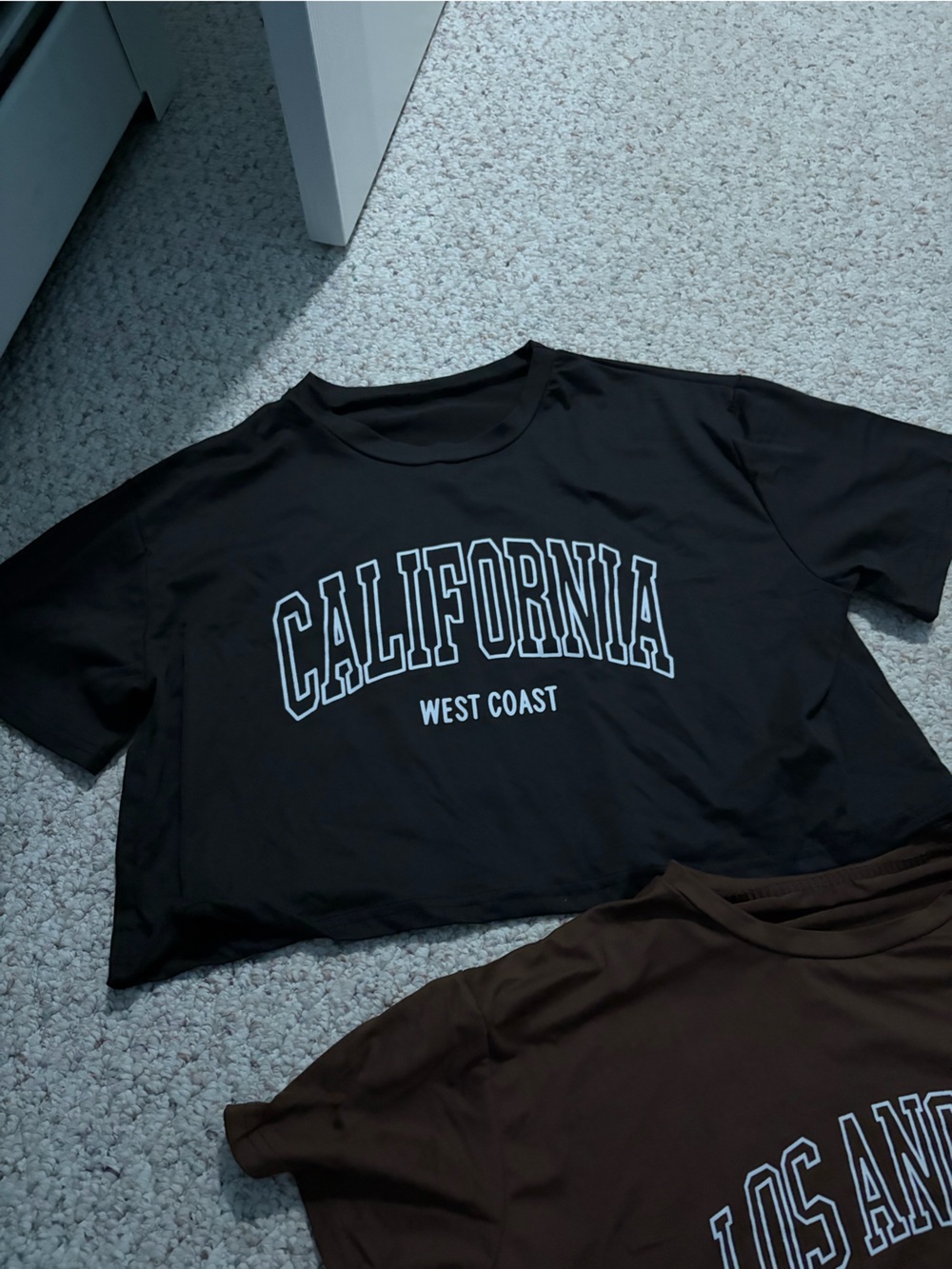 2 pack of California cropped tshirts